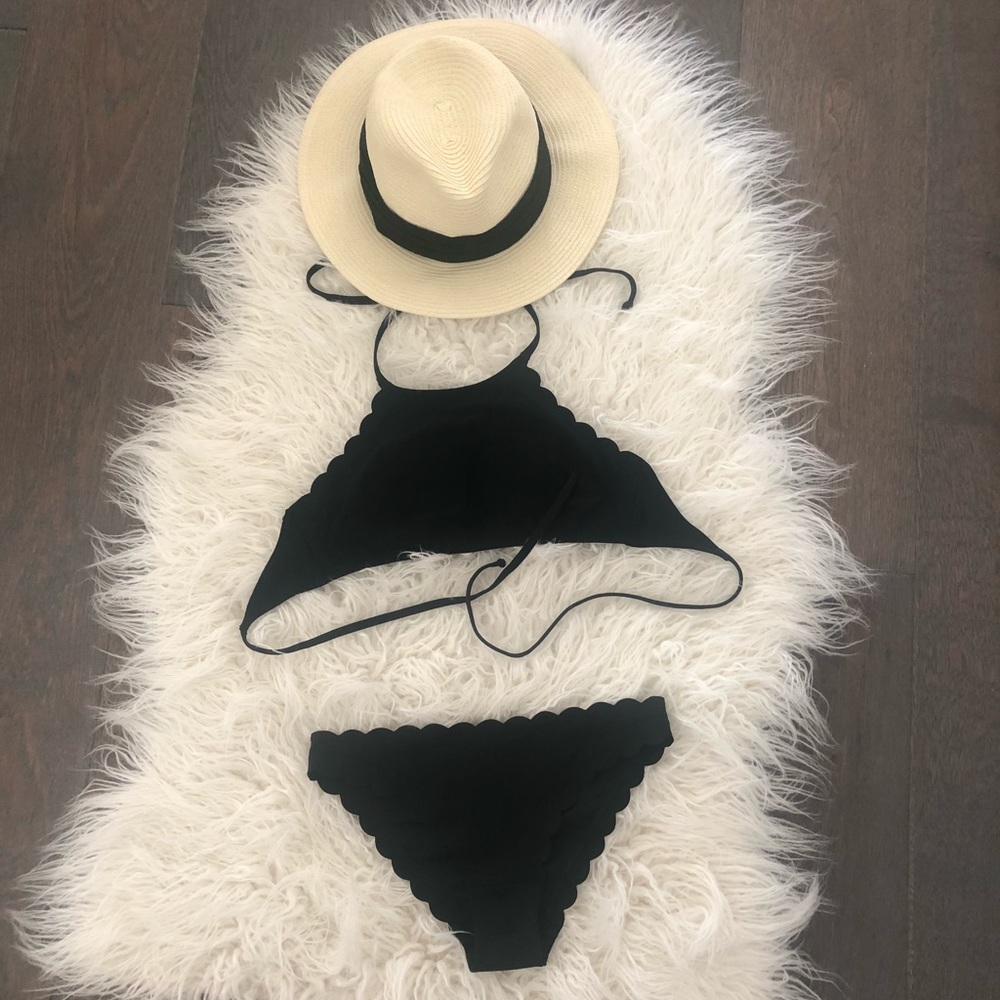 Blk Bikini
